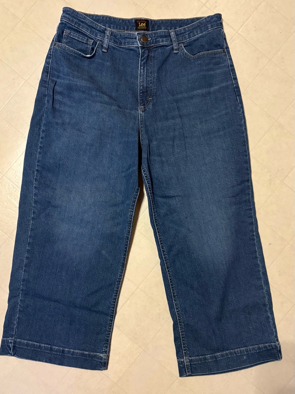 Lee Relaxed Fit Women's wide Leg Capri Jeans Size 14